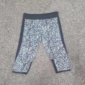 Black and White Patterned Leggings